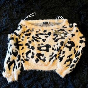 Lulu’s Beige Leopard Fuzzy Off the Shoulder Sweater Size XS NWT